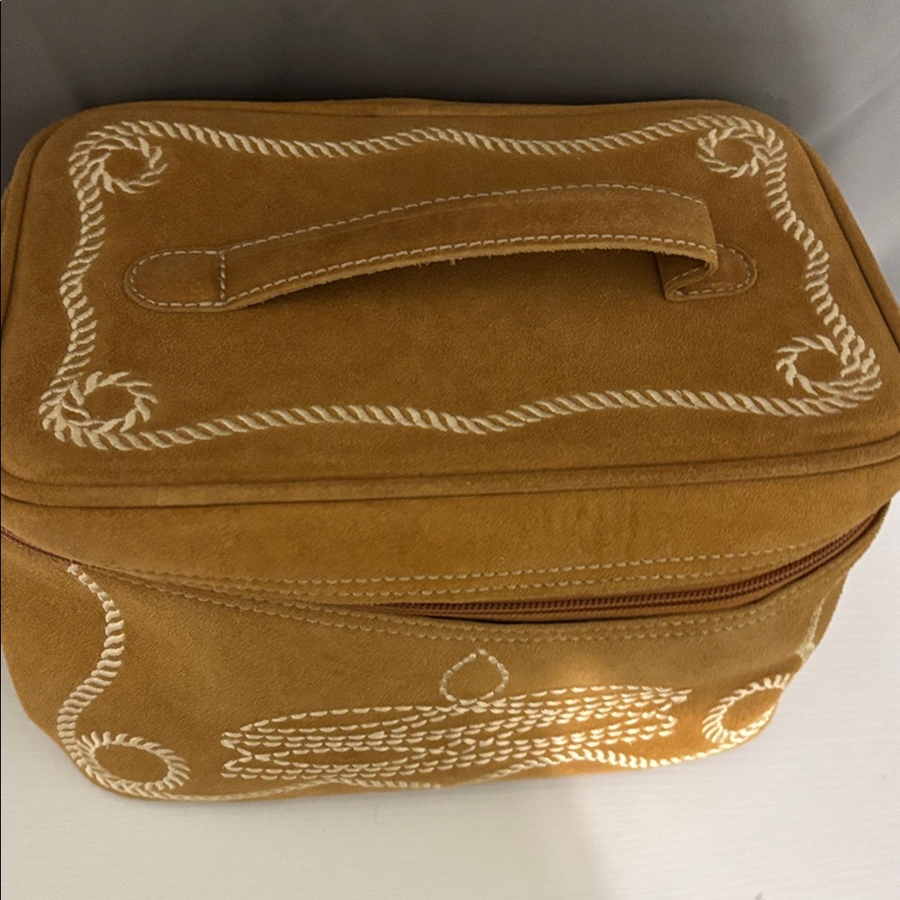 NWT American Darling Tan Boot Stitch Case - Picture 2 of 8